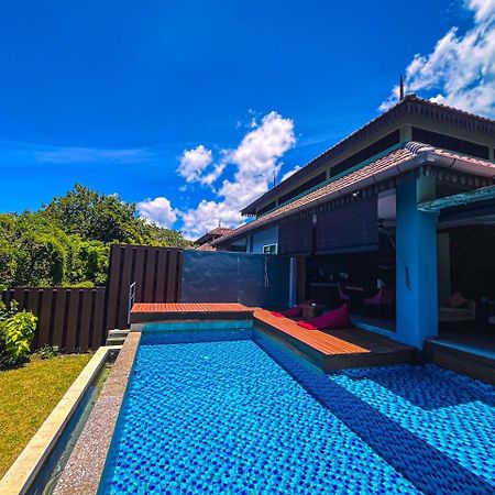Royale Riviera Resort Private Pool Villas Pantai Cenang  Exterior photo
