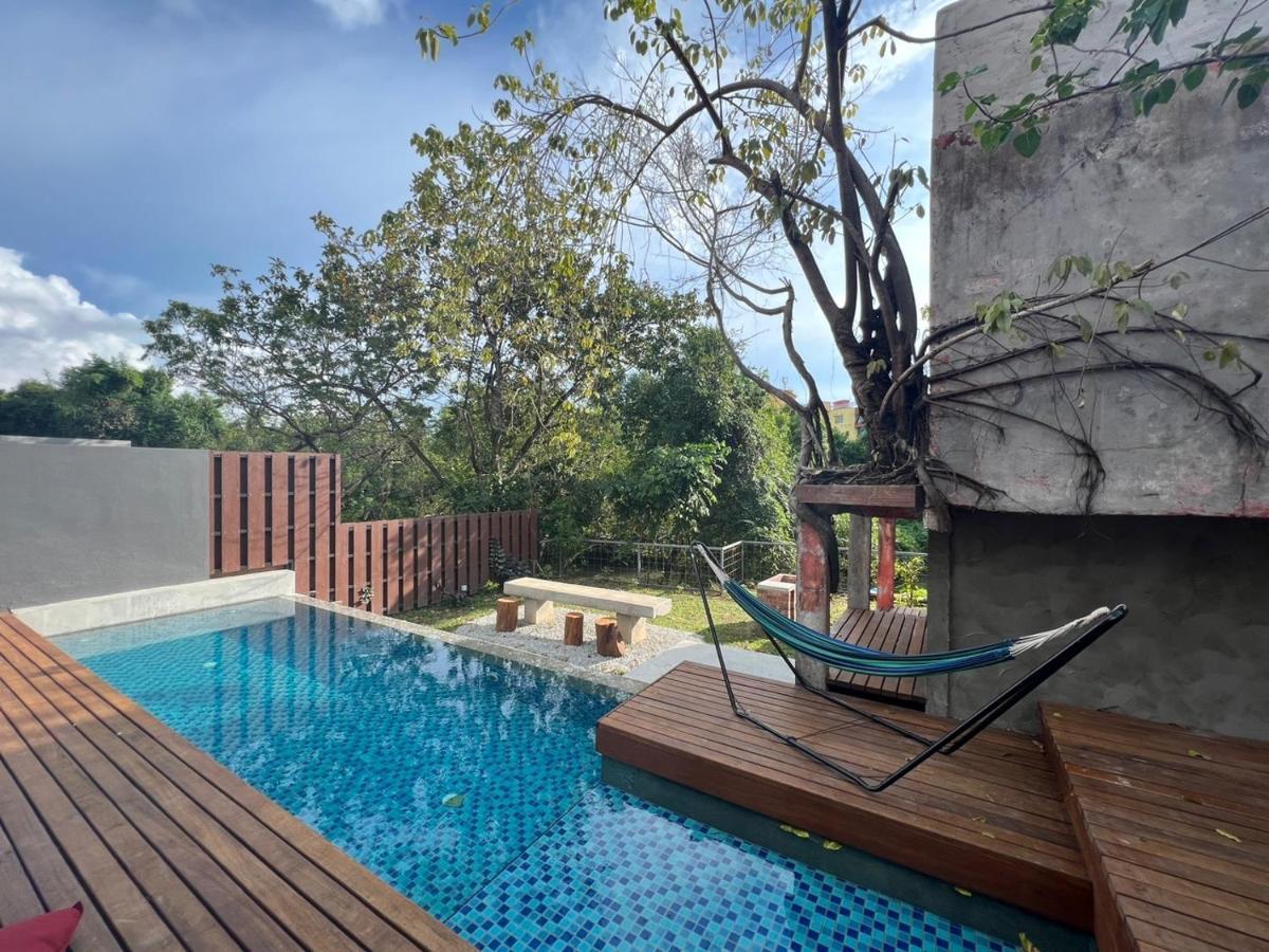 Royale Riviera Resort Private Pool Villas Pantai Cenang  Exterior photo