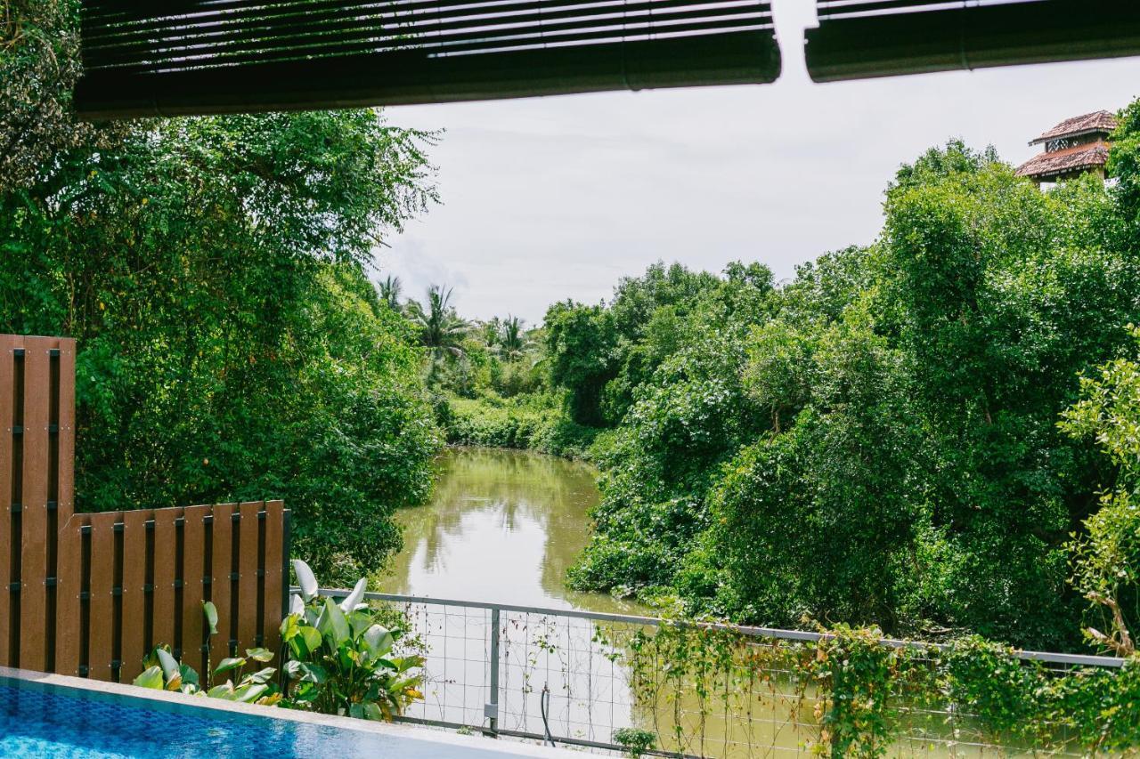 Royale Riviera Resort Private Pool Villas Pantai Cenang  Exterior photo