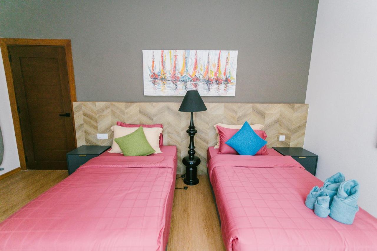 Royale Riviera Resort Private Pool Villas Pantai Cenang  Exterior photo