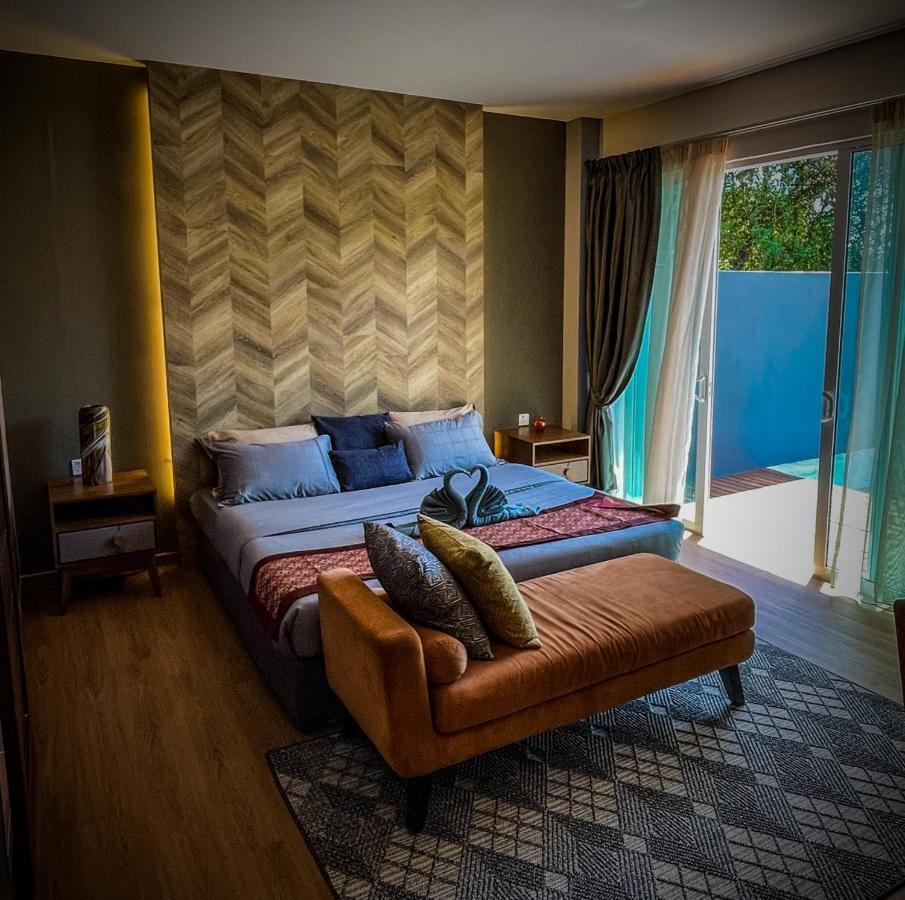 Royale Riviera Resort Private Pool Villas Pantai Cenang  Exterior photo