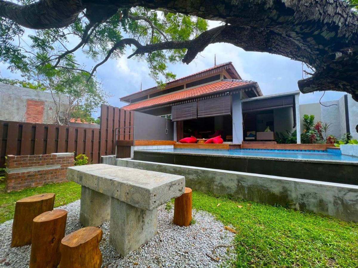 Royale Riviera Resort Private Pool Villas Pantai Cenang  Exterior photo