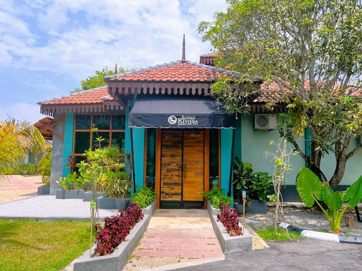 Royale Riviera Resort Private Pool Villas Pantai Cenang  Exterior photo